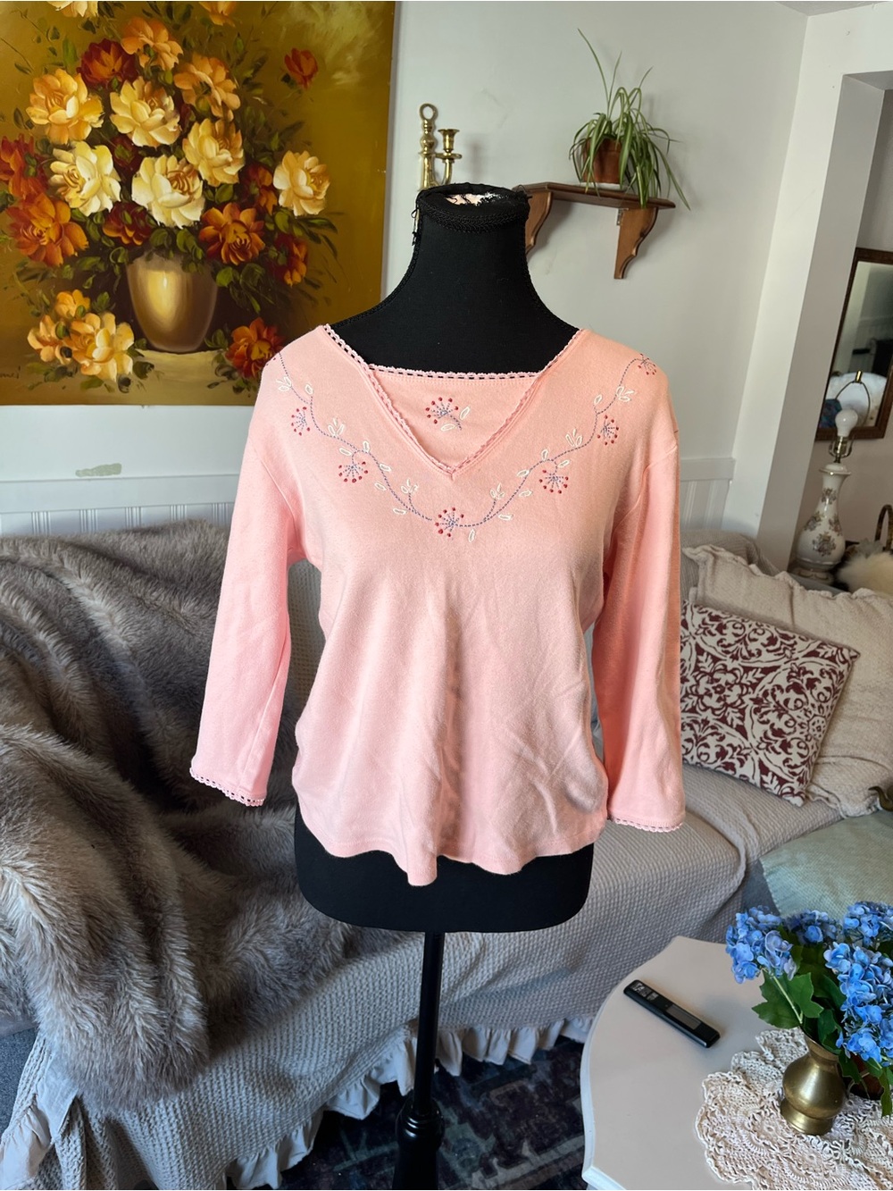 Women's Vintage Nannycore Pink Embroidered V-Neck Short Sleeve Top - Size Small